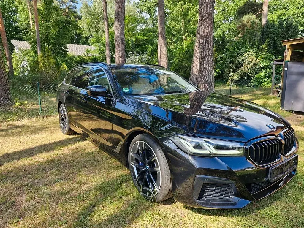 Gebraucht BMW 530 Luxury Line 265 PS (194 kW) 2020 Schwarz Kombi