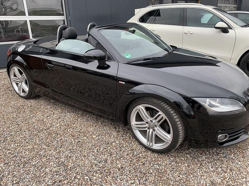 Gebraucht Audi TT Roadster S-Line 211 PS (155 kW) 2012 Brillantschwarz Cabrio