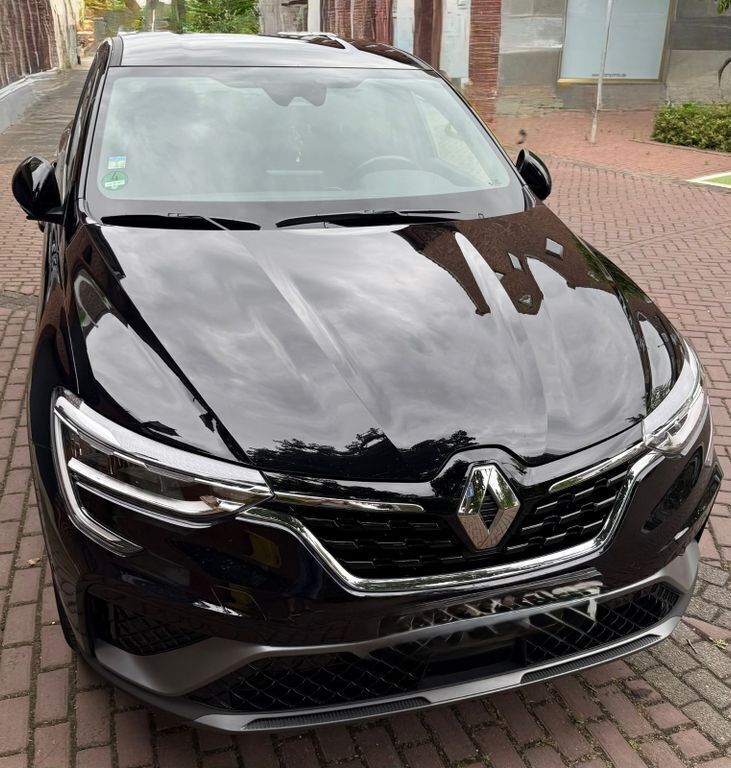Schwarz Gebraucht 2021 Renault Arkana R.S. SUV | 21.999 € (Etwas zu teuer) - Bild 1/4