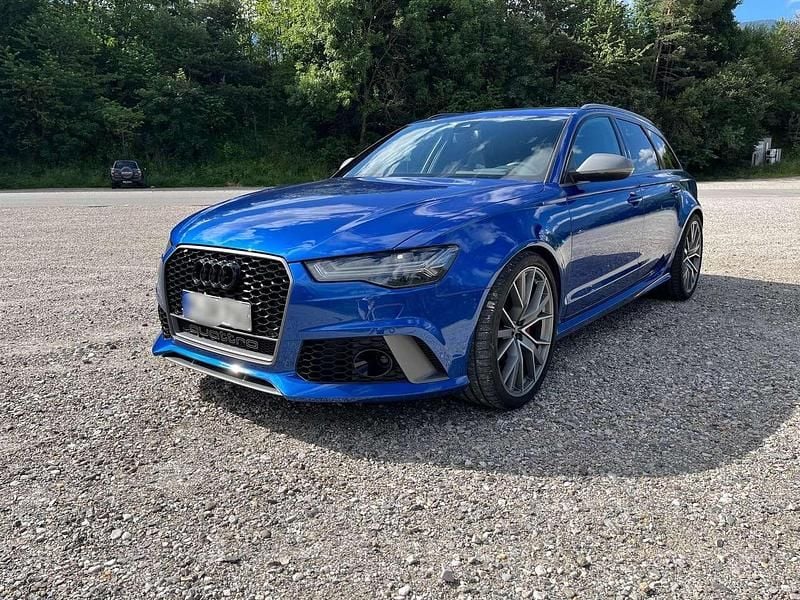 Blau Gebraucht 2016 Audi RS6 Performance Kombi | 47.500 € (Superpreis) - Bild 1/4