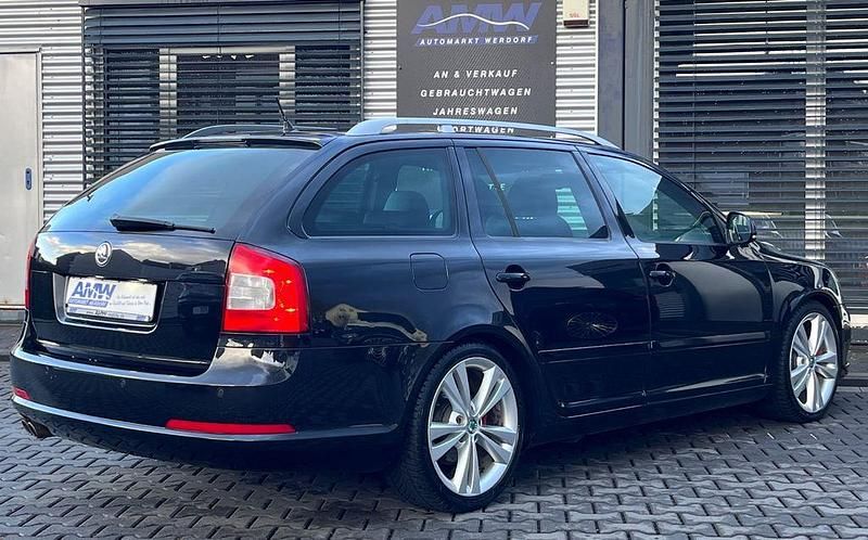 Gebraucht Skoda Octavia RS 200 PS (147 kW) 2012 Cerna magic/black magic Kombi