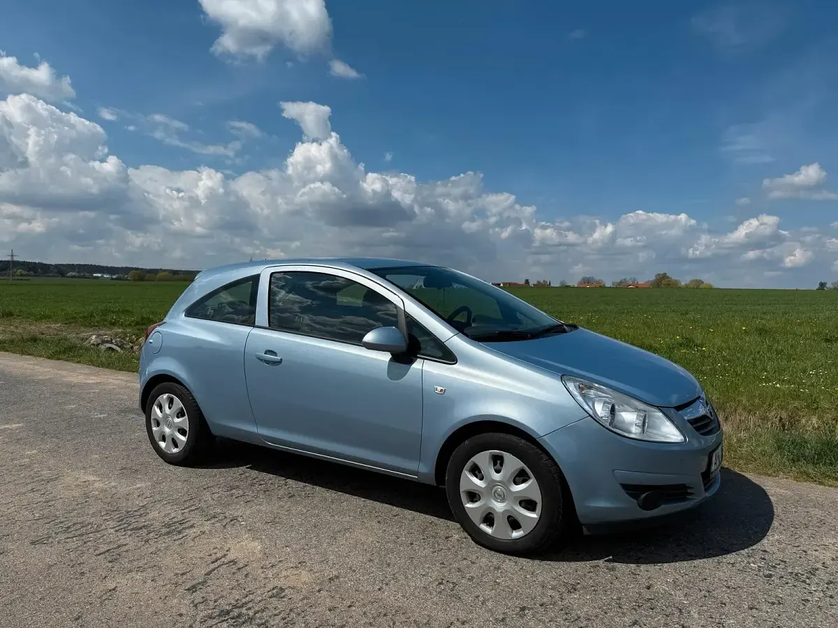Gebraucht Opel Corsa 90 PS (66 kW) 2009 Blau Kleinwagen