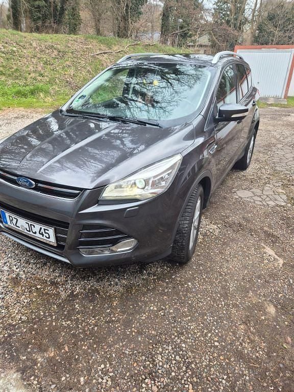 Gebraucht Ford Kuga SYNC Edition 150 PS (110 kW) 2015 Grau SUV