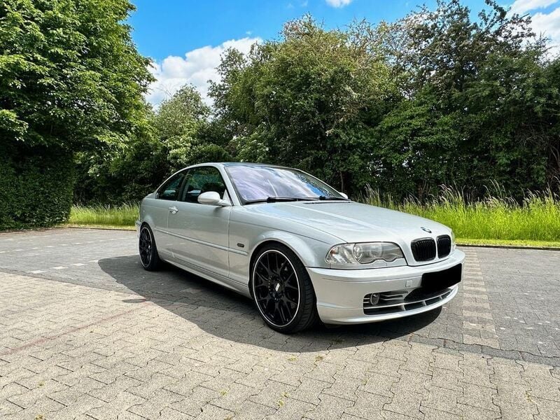 Silber Gebraucht 2002 BMW 330 M Sport Coupé | 8.500 € (Superpreis) - Bild 1/4