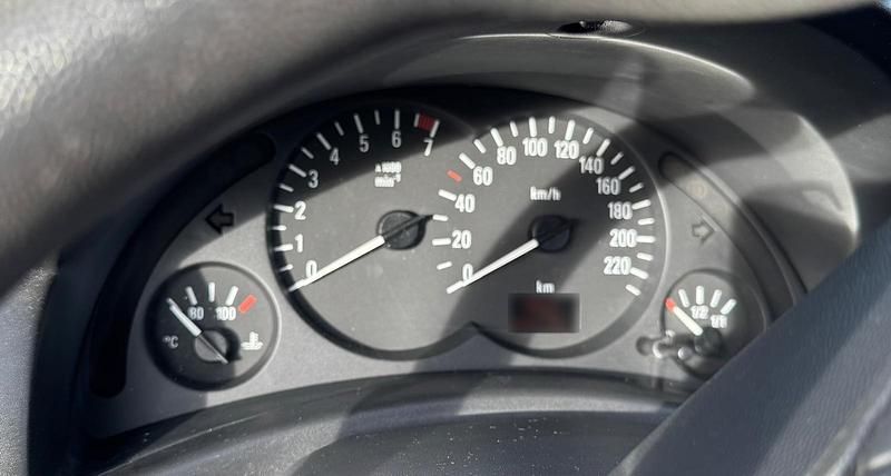 Gebraucht Opel Corsa 58 PS (42 kW) 2000 Grün Kleinwagen