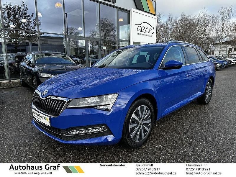Gebraucht Skoda Superb Style 150 PS (110 kW) 2022 Blau Kombi