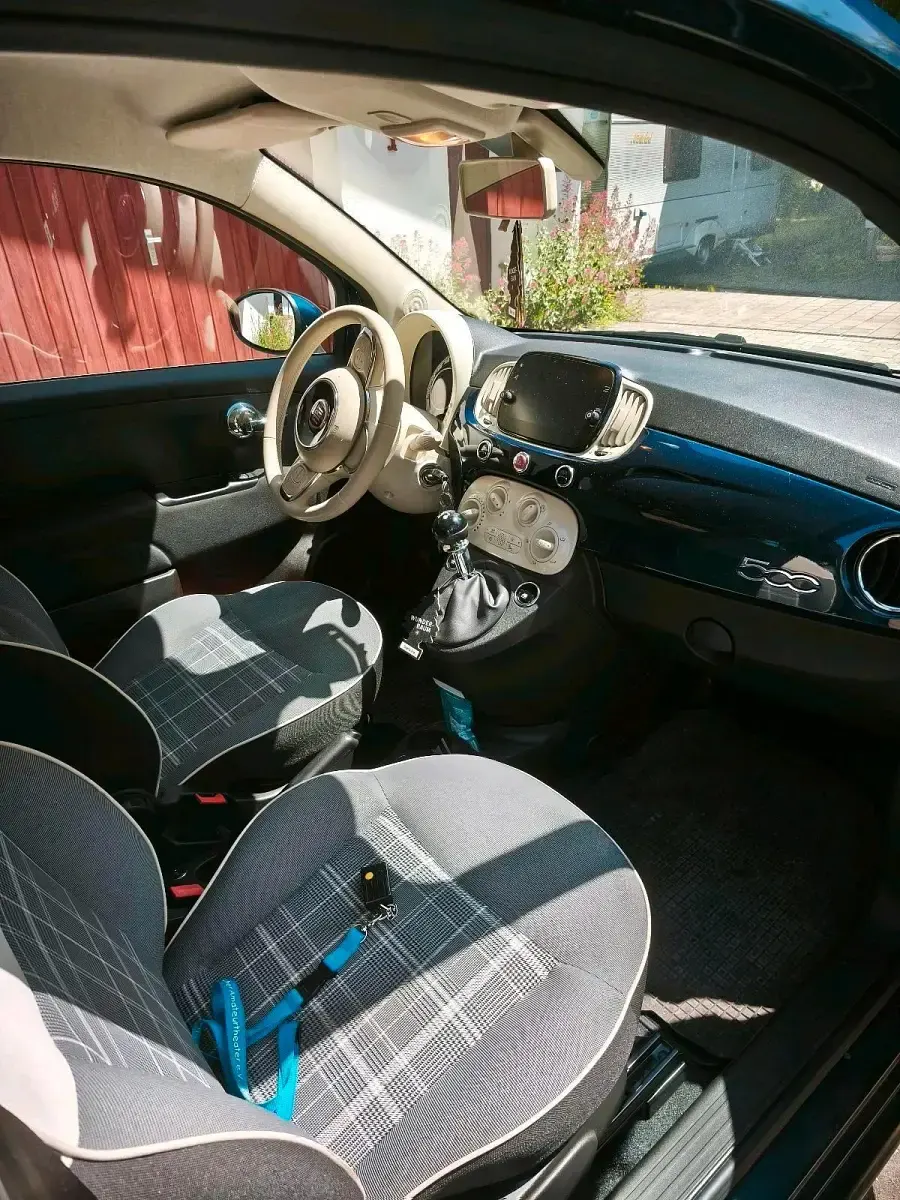 Gebraucht Fiat 500 Lounge 69 PS (50 kW) 2019 Blau Kleinwagen