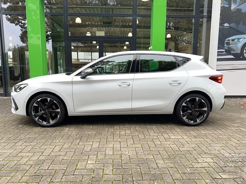 Gebraucht Cupra Leon 150 PS (110 kW) 2024 Weiß Limousine
