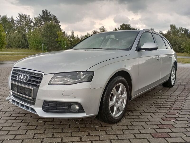Silber Gebraucht 2008 Audi A4 S-Line Kombi | 9.995 € (Etwas zu teuer) - Bild 1/4