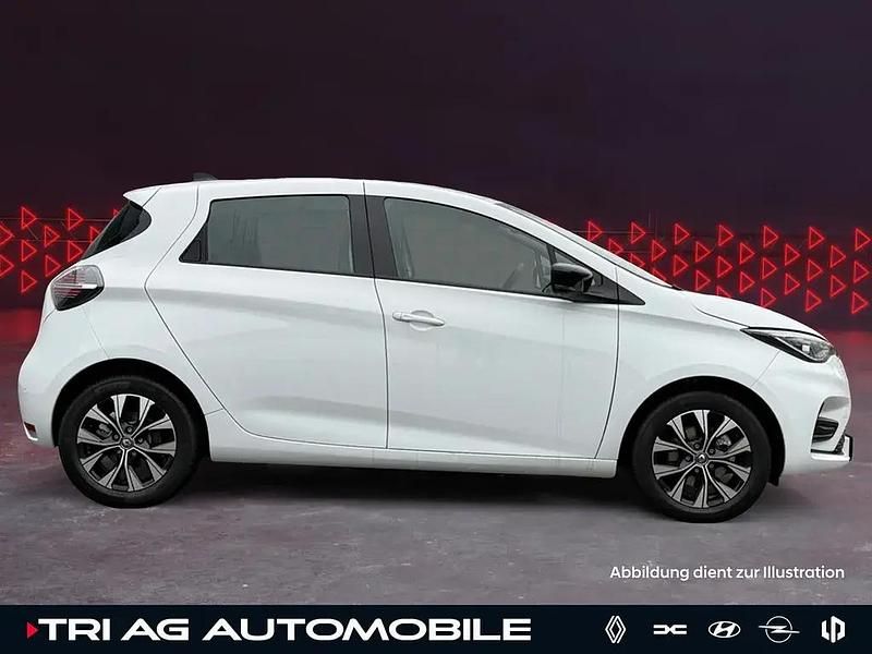 Gebraucht Renault Zoe Evolution 100 kW (136 PS) 2024 Arktis weiß Kleinwagen