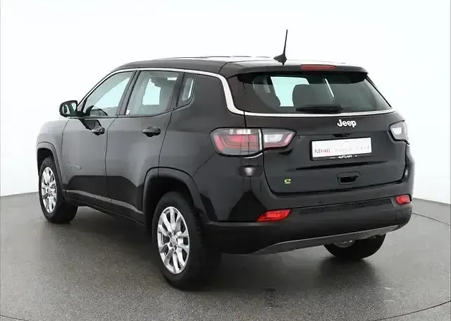 Gebraucht Jeep Compass Altitude 131 PS (96 kW) 2024 Andere SUV