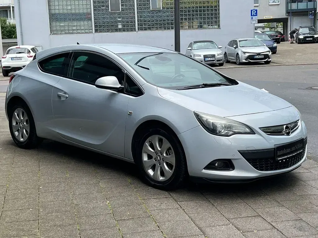 Gebraucht Opel Astra GTC Innovation 165 PS (121 kW) 2012 Grau