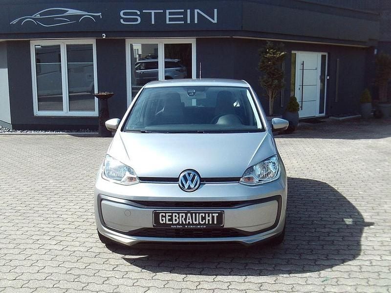 Second-hand VW up! 60 CP (44 kW) 2018 Argintiu Hatchback
