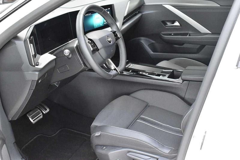 Gebraucht Opel Astra 136 PS (100 kW) 2024 Weiß Limousine