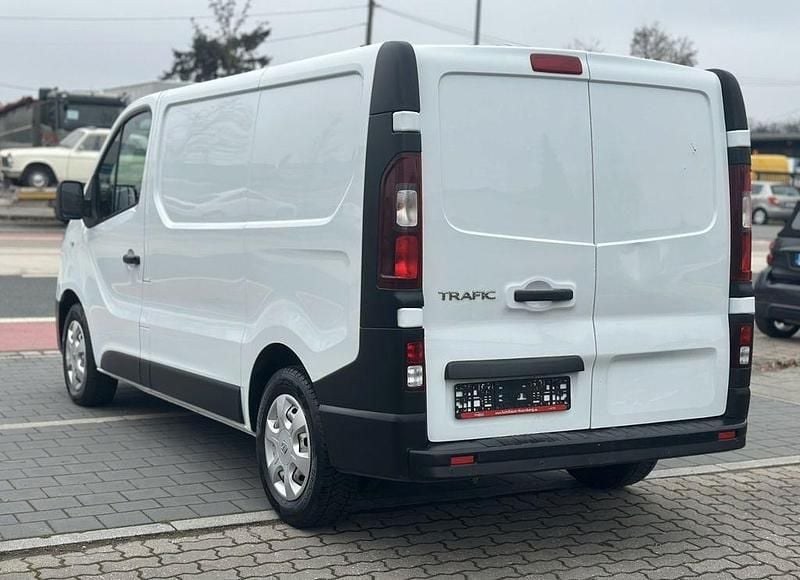 Gebraucht Renault Trafic 120 PS (88 kW) 2020 Weiß Van / Kleinbus