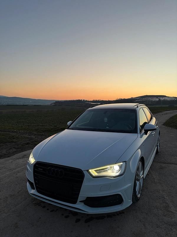 Gebraucht Audi A3 S-Line 150 PS (110 kW) 2013 Weiß Kleinwagen