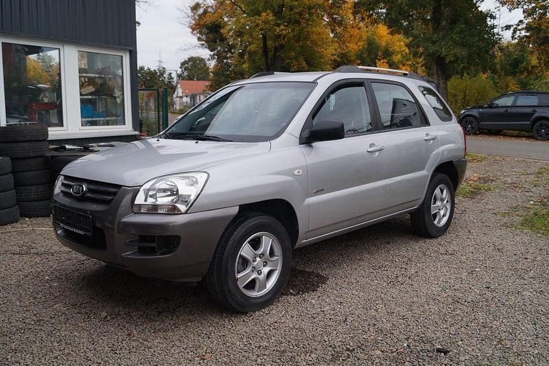 Silber Gebraucht 2007 Kia Sportage 4 SUV | 6.999 € (Etwas zu teuer) - Bild 1/4