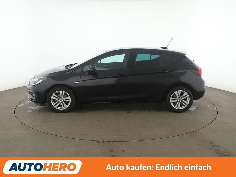 Gebraucht Opel Astra Active 125 PS (91 kW) 2017 Schwarz Limousine