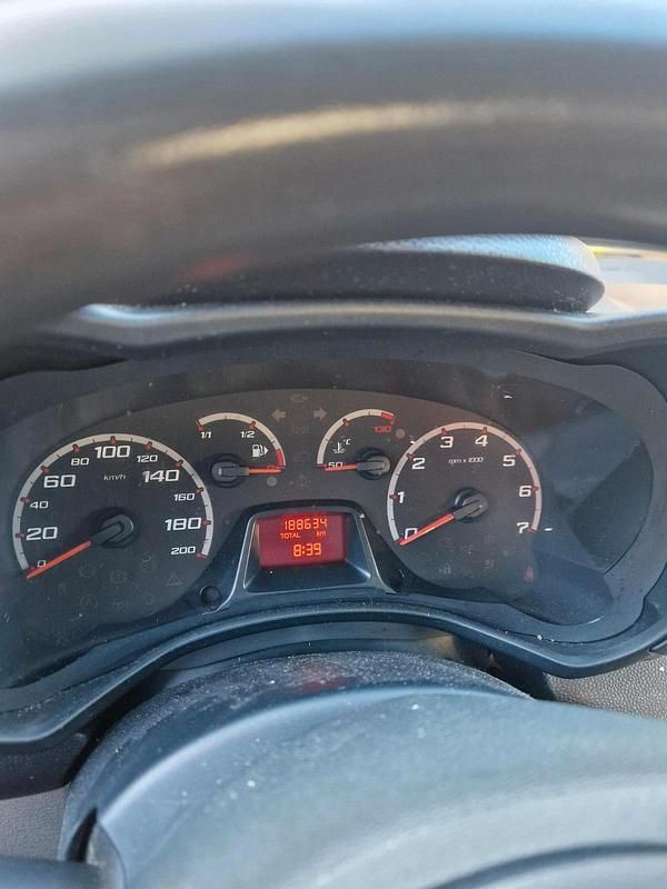 Gebraucht Ford Ka 69 PS (50 kW) 2012 Weiß Kleinwagen