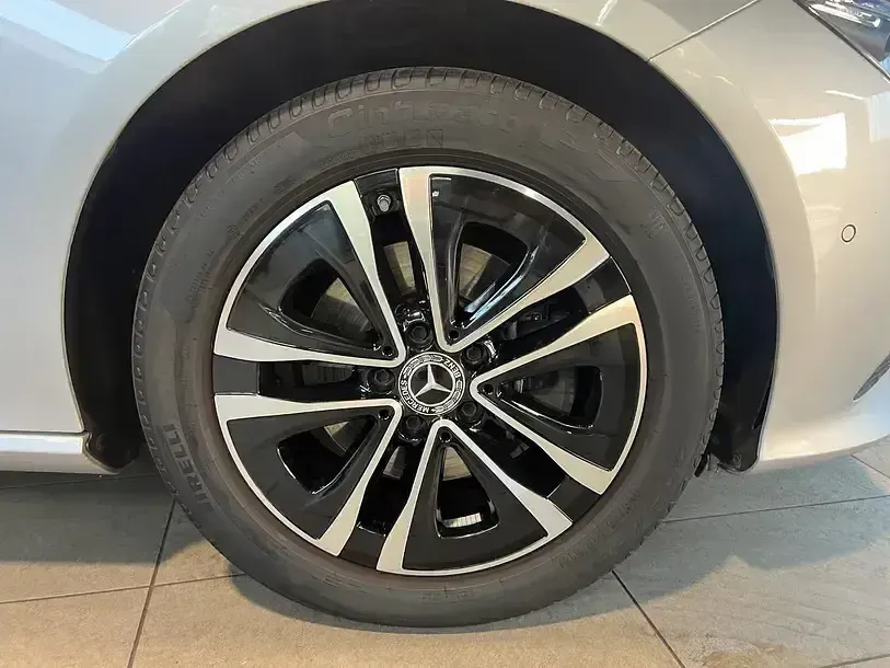 Gebraucht Mercedes CLA200 Advanced 150 PS (110 kW) 2023 Silber Limousine