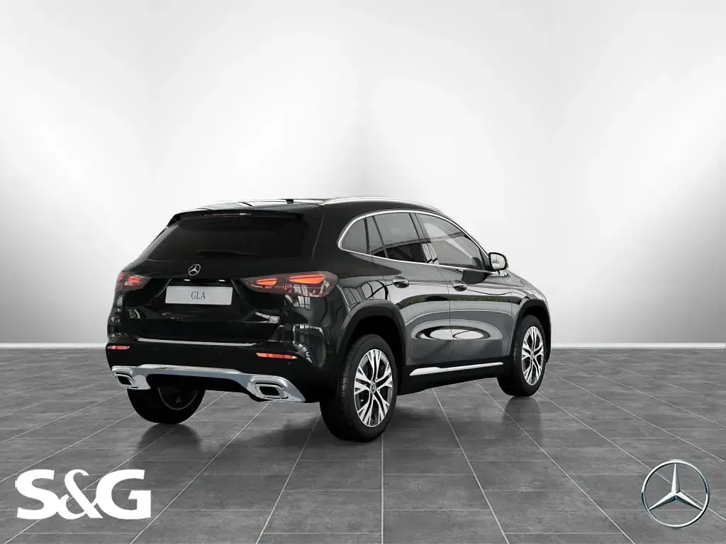 Gebraucht Mercedes GLA220 Progressive 190 PS (139 kW) 2025 Schwarz SUV