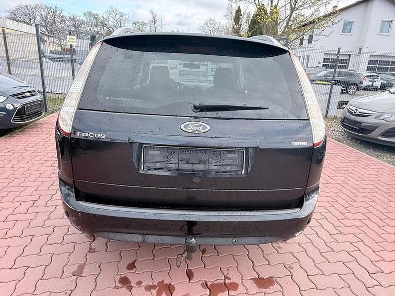 Gebraucht Ford Focus Viva 109 PS (80 kW) 2011 Schwarz Limousine