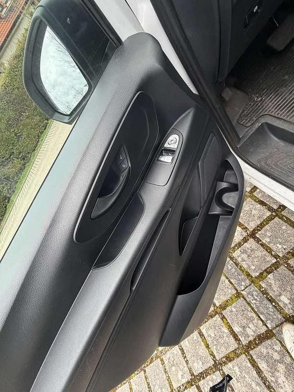 Gebraucht Mercedes Vito 190 PS (139 kW) 2018 Beige Van