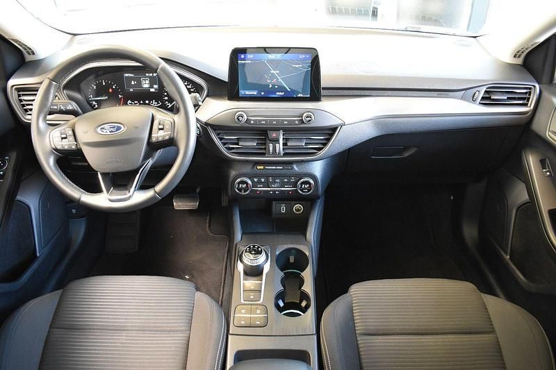 Gebraucht Ford Focus Titanium 120 PS (88 kW) 2020 Weiß Kombi