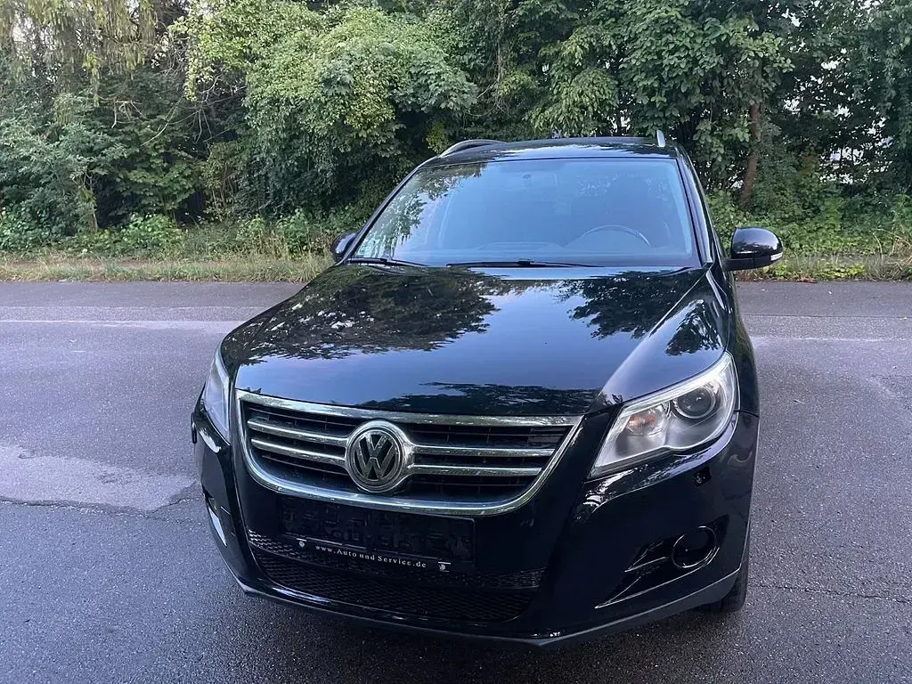 Gebraucht VW Tiguan Trendline 140 PS (102 kW) 2009 Schwarz SUV