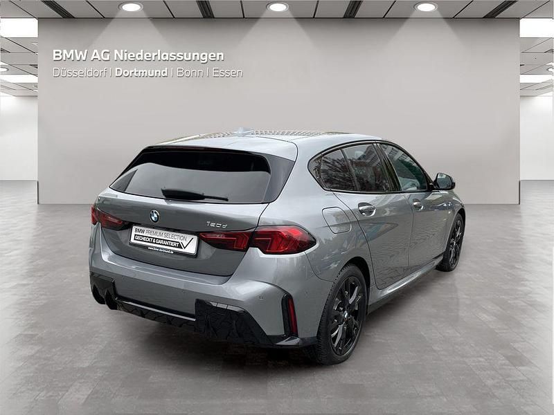 Gebraucht BMW 120 Shadowline 150 PS (110 kW) 2024 Grau Kleinwagen