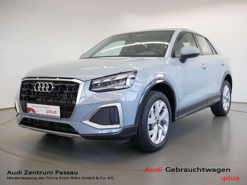 Pfeilgrau perleffekt Gebraucht 2025 Audi Q2 Advanced SUV | 30.415 € (Etwas zu teuer) - Bild 1/4