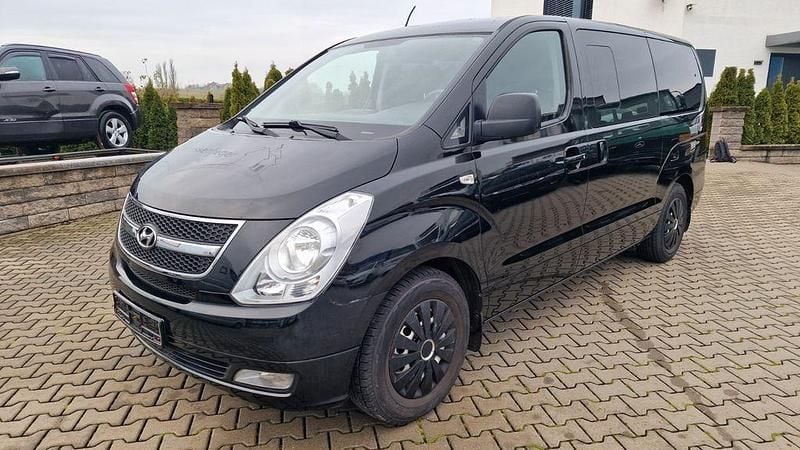 Gebraucht Hyundai H-1 170 PS (125 kW) 2010 Schwarz Van / Kleinbus