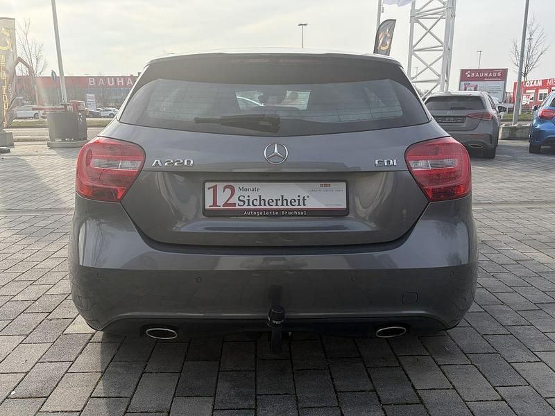 Gebraucht Mercedes A220 170 PS (125 kW) 2013 Grau Limousine