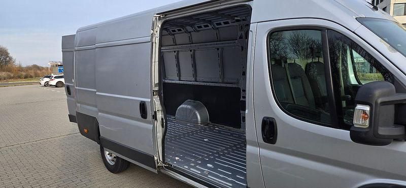 Gebraucht Citroën Jumper 177 PS (130 kW) 2013 Silber Van / Kleinbus