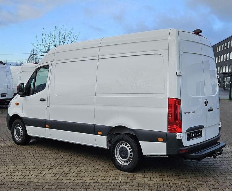 Gebraucht Mercedes Sprinter 170 PS (125 kW) 2024 Weiß Van