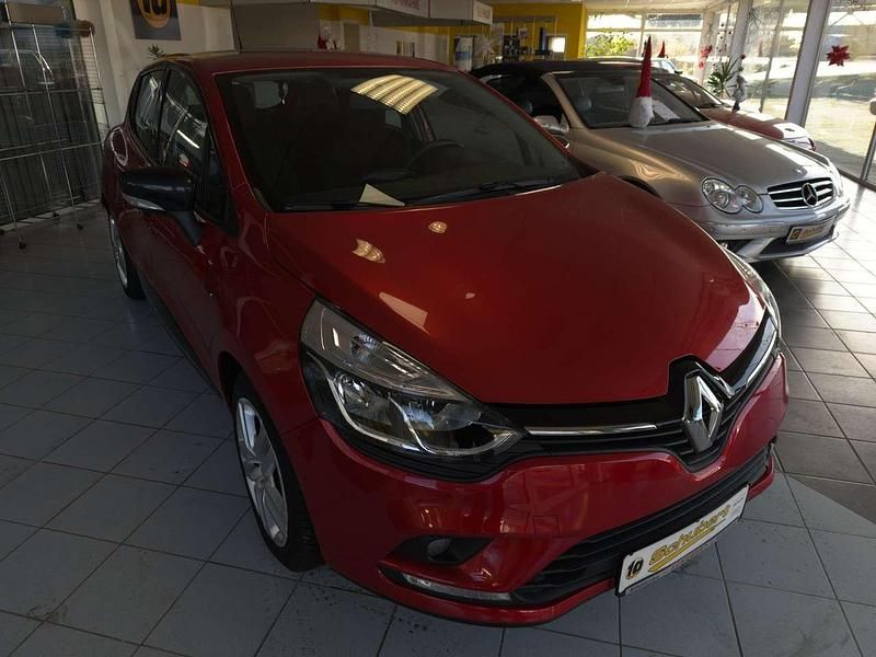 Gebraucht Renault Clio IV 90 PS (66 kW) 2019 Rot Limousine
