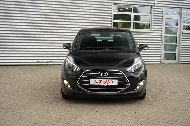 Gebraucht Hyundai ix20 Style 125 PS (91 kW) 2017 Schwarz Kleinwagen