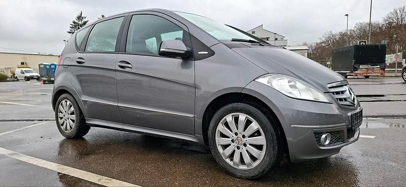 Gebraucht Mercedes A200 Avantgarde 136 PS (100 kW) 2009 Grau Limousine