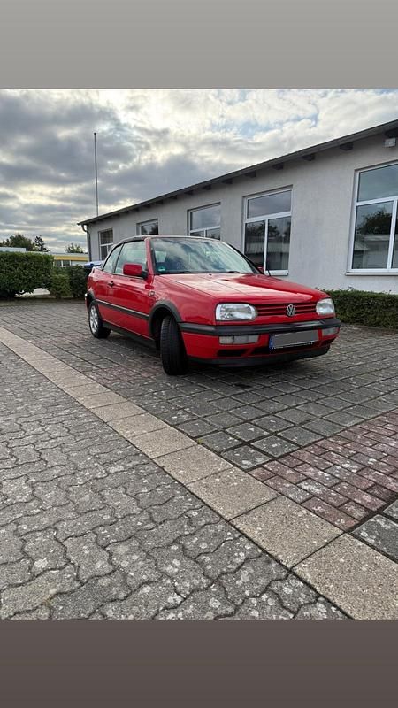 Gebraucht VW Golf 115 PS (84 kW) 1994 Rot Cabrio