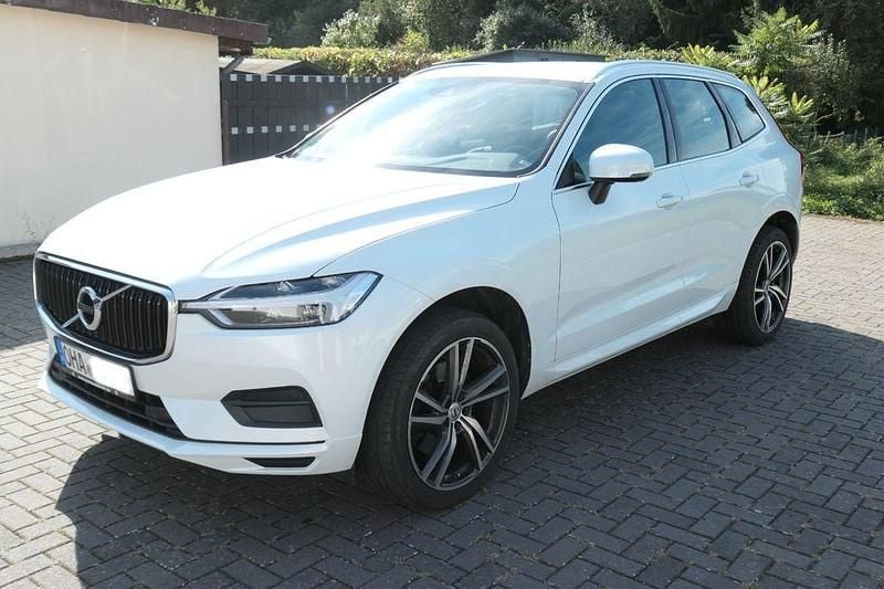 Weiß Gebraucht 2019 Volvo XC60 Momentum SUV | 29.900 € (Superpreis) - Bild 1/4
