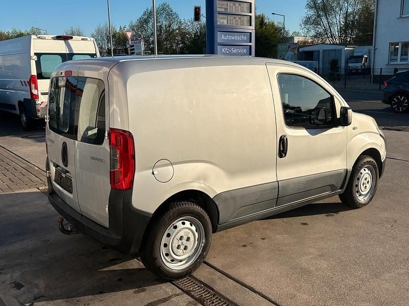 Gebraucht Peugeot Bipper 75 PS (55 kW) 2008 Silber Van / Kleinbus