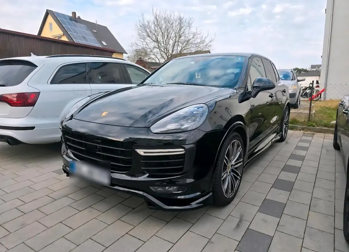 Używany Porsche Cayenne 440 KM (323 kW) 2015 Czarny SUV