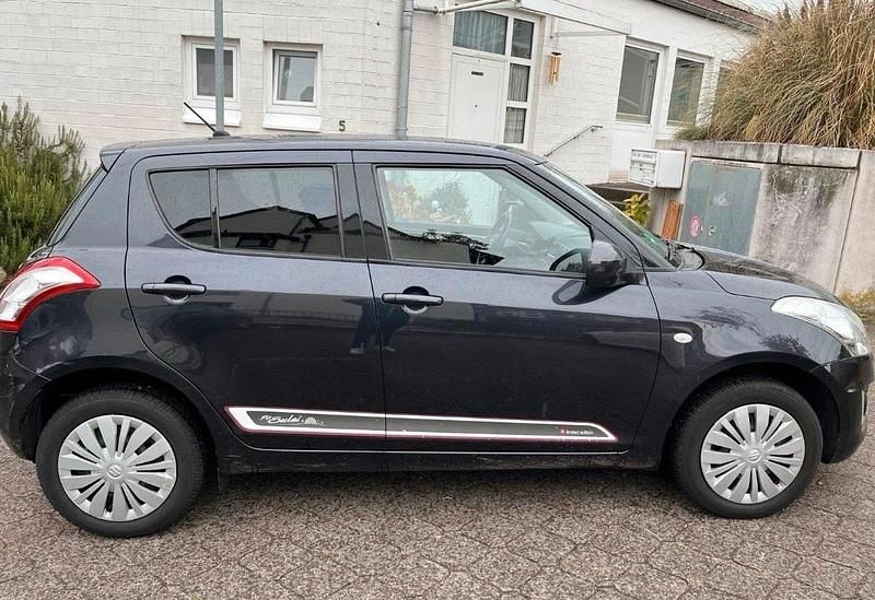 Gebraucht Suzuki Swift 89 PS (65 kW) 2014 Blau Kleinwagen