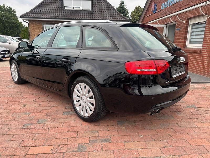Gebraucht Audi A4 Attraction 150 PS (110 kW) 2014 Schwarz Kombi