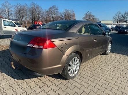 Gebraucht Ford Focus Cabriolet 101 PS (74 kW) 2007 Braun Cabrio