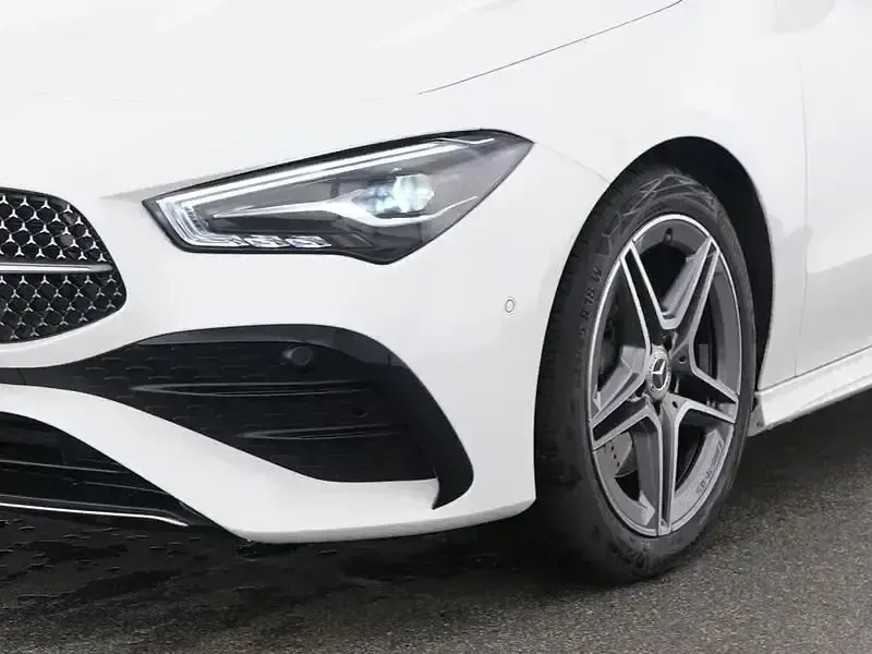 Second-hand Mercedes CLA220 Advanced Plus 190 CP (139 kW) 2025 Alb Berlinǎ