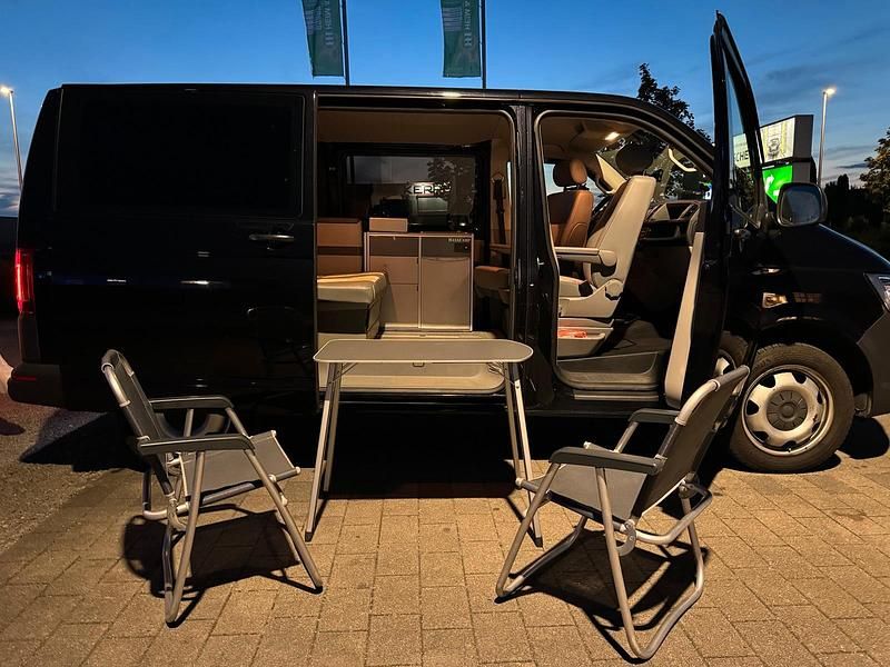 Schwarz Gebraucht 2017 VW T6 California Van | 27.500 € (Guter Preis) - Bild 1/4