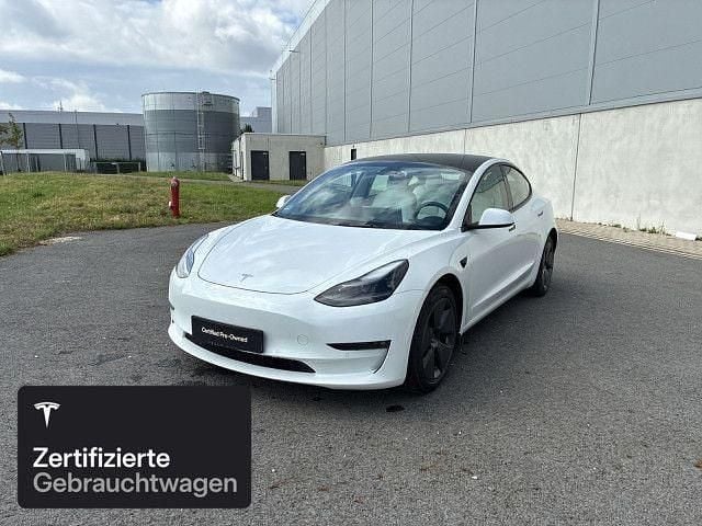 Weiß Gebraucht 2021 Tesla Model 3 Long Range Limousine | 27.800 € (Fairer Preis) - Bild 1/4