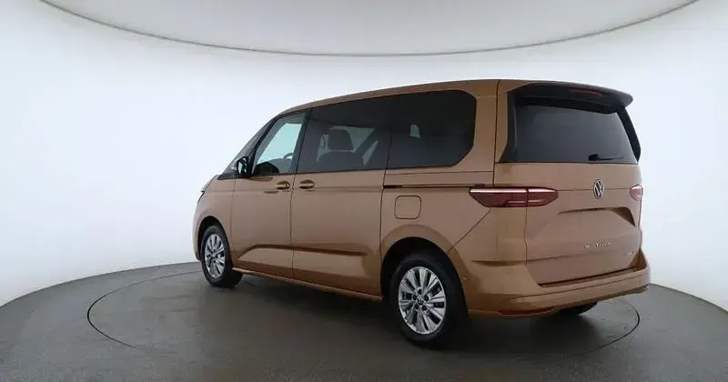 Gebraucht VW Multivan 245 PS (180 kW) 2025 Gold Van / Kleinbus