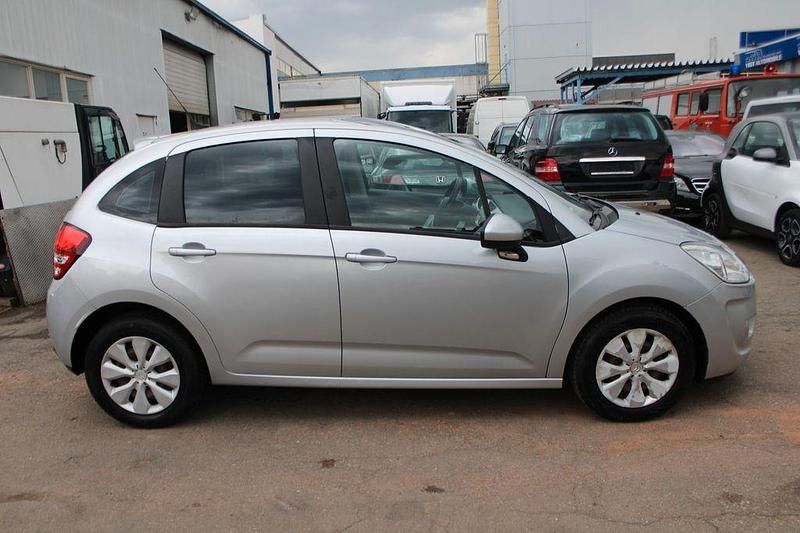 Second-hand Citroën C3 Tendance 73 CP (53 kW) 2010 Argintiu Berlinǎ